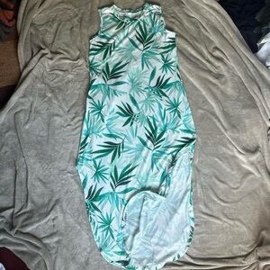 Sleeveless Leaf Print Dress